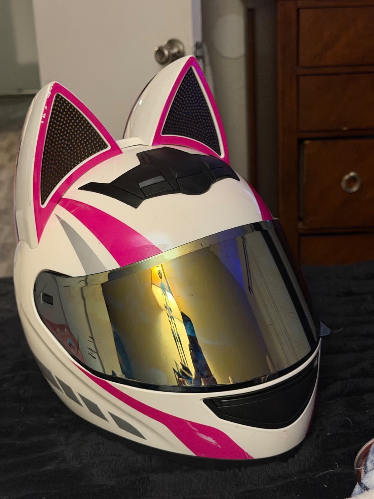 Motorcycle helmet