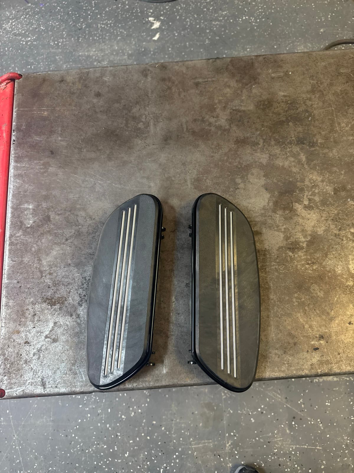 Oem Harley road glide street glide floorboards